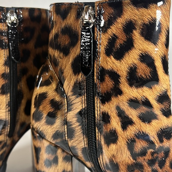 Schutz Nandy Patent Leopard Lug SolePlatform Booties Size 10B - Picture 3 of 7